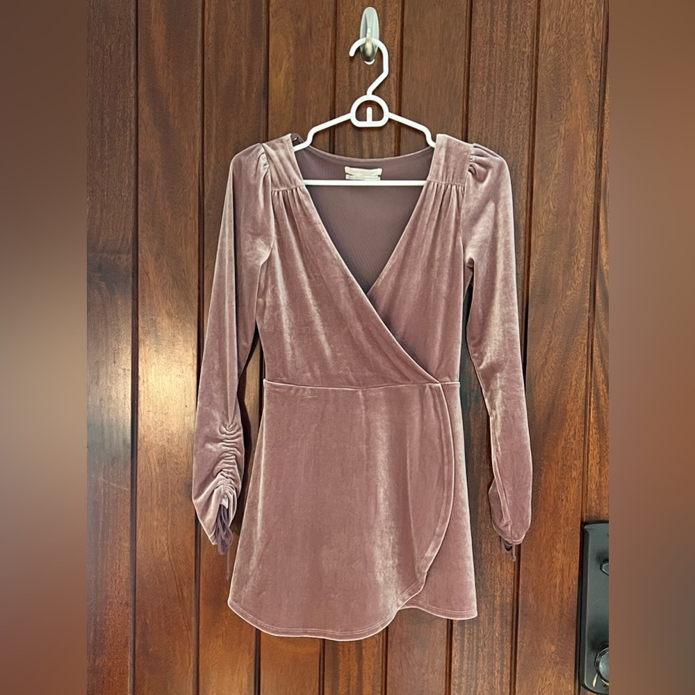 𝕌ℝ𝔹𝔸ℕ 𝕆𝕌𝕋𝔽𝕀𝕋𝕋𝔼ℝ𝕊 Blush Pink Skort Jumper